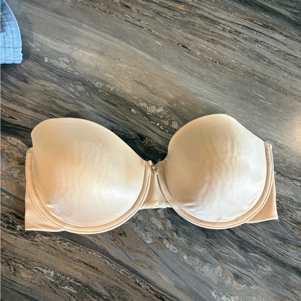 Vanity Fair Beige Strapless Bra 38D